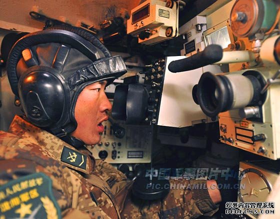 点击图片进入下一页