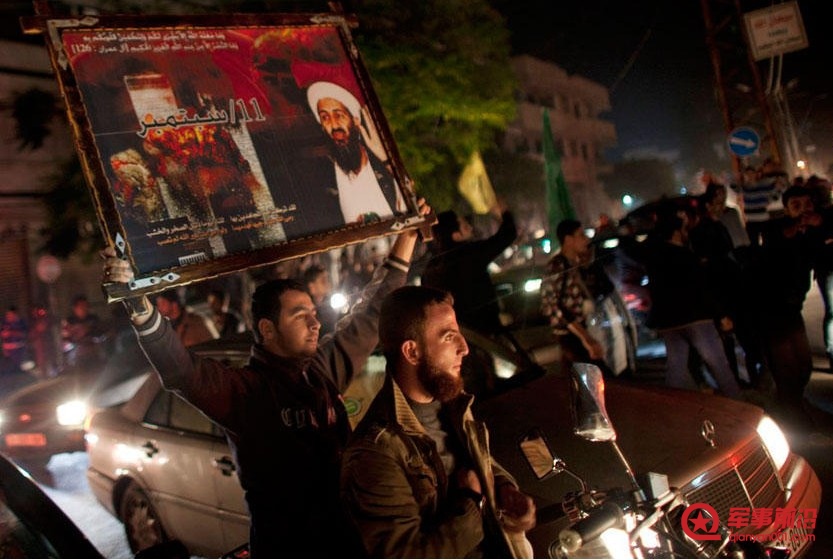 点击图片进入下一页