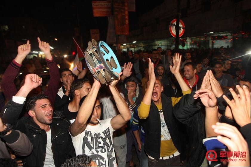 点击图片进入下一页