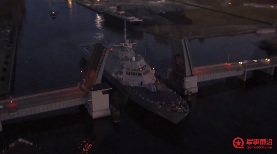 点击图片进入下一页